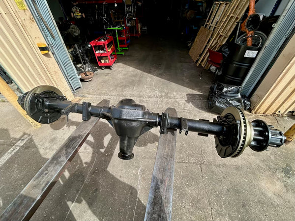 2009 2010 2011 2012 2013 2014 2015 2016 2017 2018 2019 Ford E-350 Dually Dual Rear Wheel Assembly 4.10
