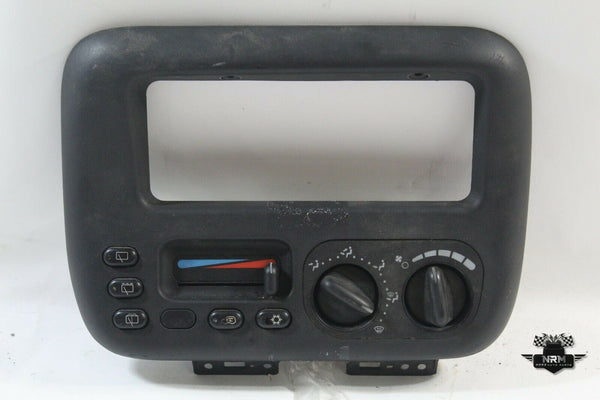 99 00 Dodge Caravan Chrysler Voyager A/C Control Temperature Panel Heater