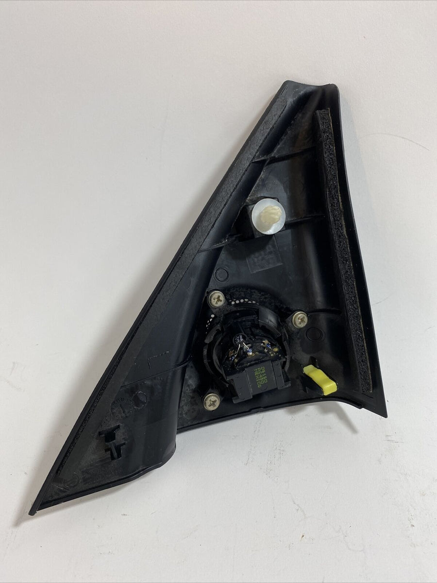 07 08 09 10 11 12 13 Toyota Tundra Door Mirror Trim Sail Mount