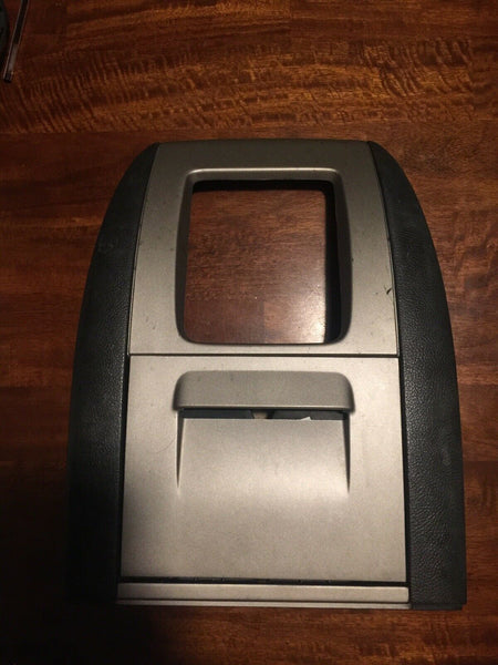 2003 2004 2005 2006 Lincoln Navigator Rear Center Console With Cup Holders