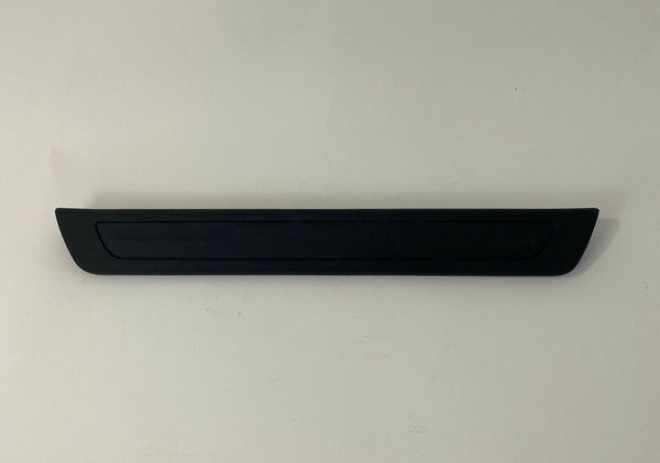 11 12 13 Durango Grand Cherokee Front Right Passenger Side Door Sill Scuff Plate