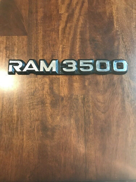 1997-2002 Ram 3500 Fender Emblem OEM 55295312