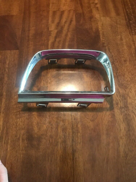 2010 2011 12 13 Chevrolet Camaro Rear Bumper Right Tail Light Chrome Trim Inner