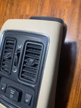 2011 2012 13 Jeep Grand Cherokee Center Console Rear A/C Air Vent Power USB Port