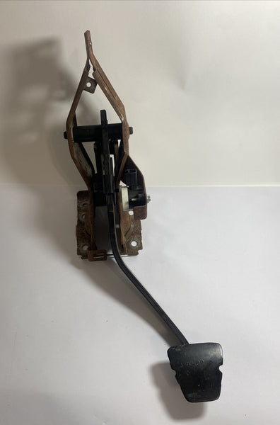 10 11 12 13 14 15 Chevy Camaro SS LS3 Manual Transmission Brake Pedal Assembly