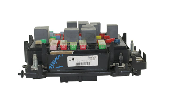 2007 Chevy Silverado 2500 3500 Engine Compartment Fuse Relay Box Panel 6.6L Duramax Diesel