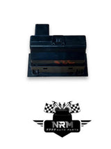 2022 2023 Jeep Wagoneer Center Console Rear USB Charging Port