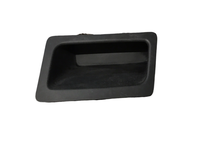 2011 2012 2013 2014 2015 2016 Ford F-250 F-350 F-450 F-550 Cubby Holder Storage 9C34-25044J53-D