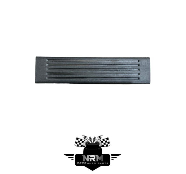 2014-2019 Chevrolet Silverado GMC Sierra Interior Rear Right Sill Plate 22817378