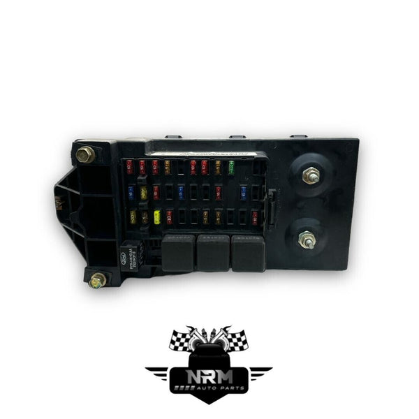 1999-2001 Ford Excursion F-250 F-350 Super Duty Diesel Fuse Box Relay Panel