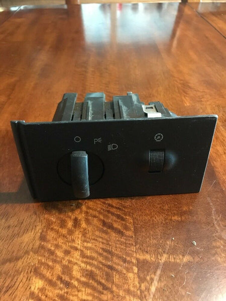 2005 2006 2007 Ford F-250 F-350 F-450 F-550 Super Duty Headlight Dimmer Switch