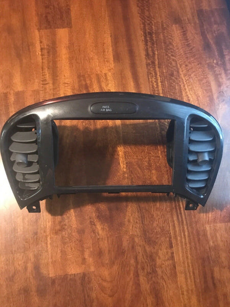 Nissan Juke 11 12 13 14 Radio Bezel Dash Trim W/ Air vents