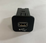 17 18 19 Jeep Compass Media Hub USB Port Rear Console