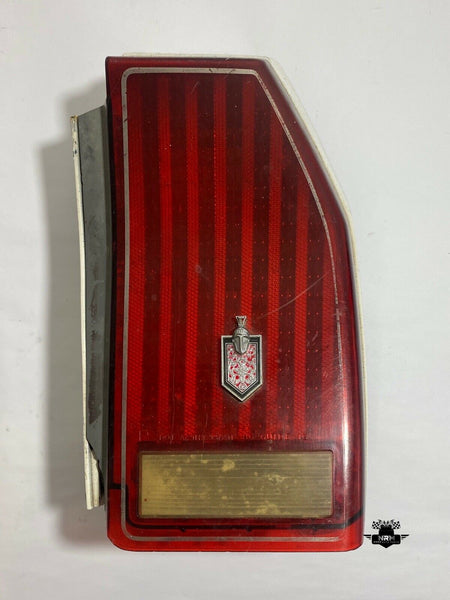 87 88 Chevy Monte Carlo Right Tail Light Taillamp Assembly Quarter Panel