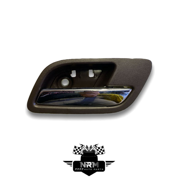 2007 2008 2009 2010 2011 2012 2013 Chevrolet Tahoe Avalanche Right Interior Door Handle Brown pa6(MF25+GF15)