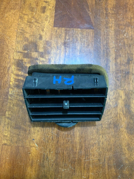 2007 2008 2009 2010 2011 Dodge Nitro Center Right RH Passenger Air Vent AC A/C